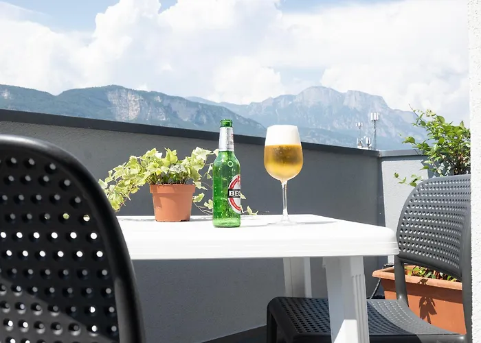 Civetta Blu, Blue Owl Apartments