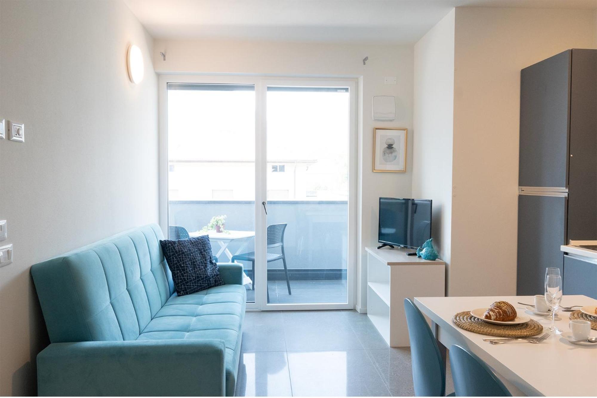 Apartment Civetta Blu, Blue Owl