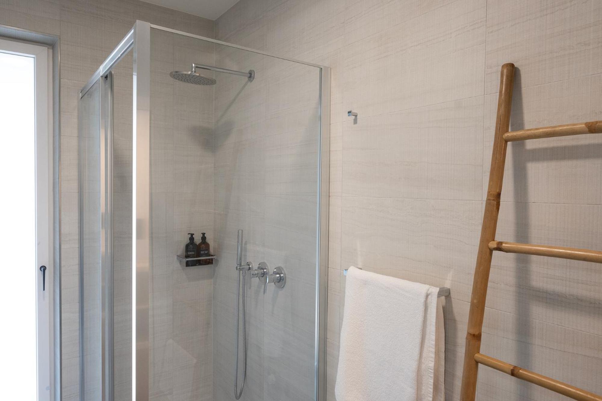 Civetta Blu, Blue Owl Apartment
